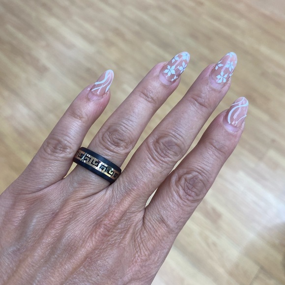 8mm Men Women Tungsten Ring Black Yellow IP plated Dome Greek Key Inlay - Picture 5 of 8